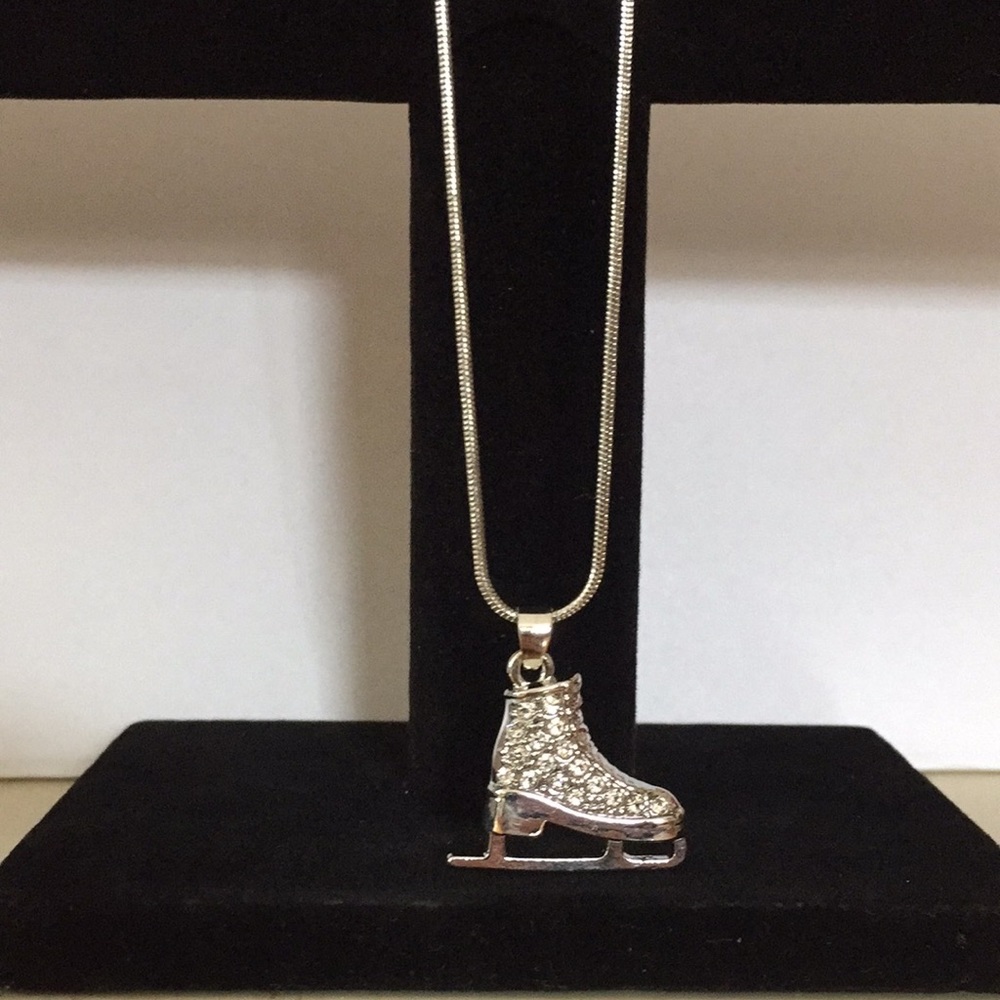 🍏50% OFF/3+...Enamel and Zircon Ice Skate Shoe Pendant Necklace